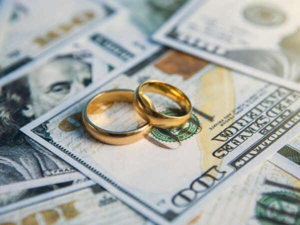 How Are Tax Credits Handled in a Divorce?