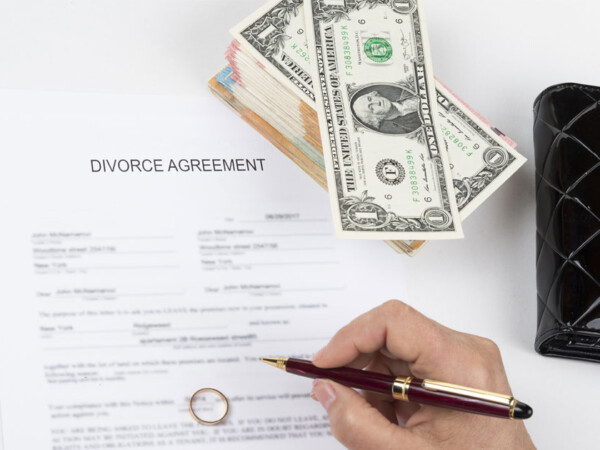 Financial Mistakes to Avoid While Divorcing